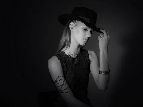 Елена, 22 года — эротический массаж в Тольятти — фото 3